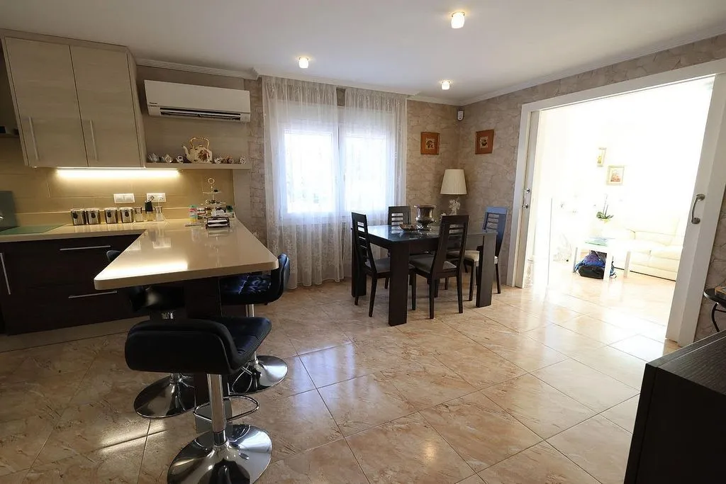 Cuisine - Luxury Villa with Private Pool in Torrevieja