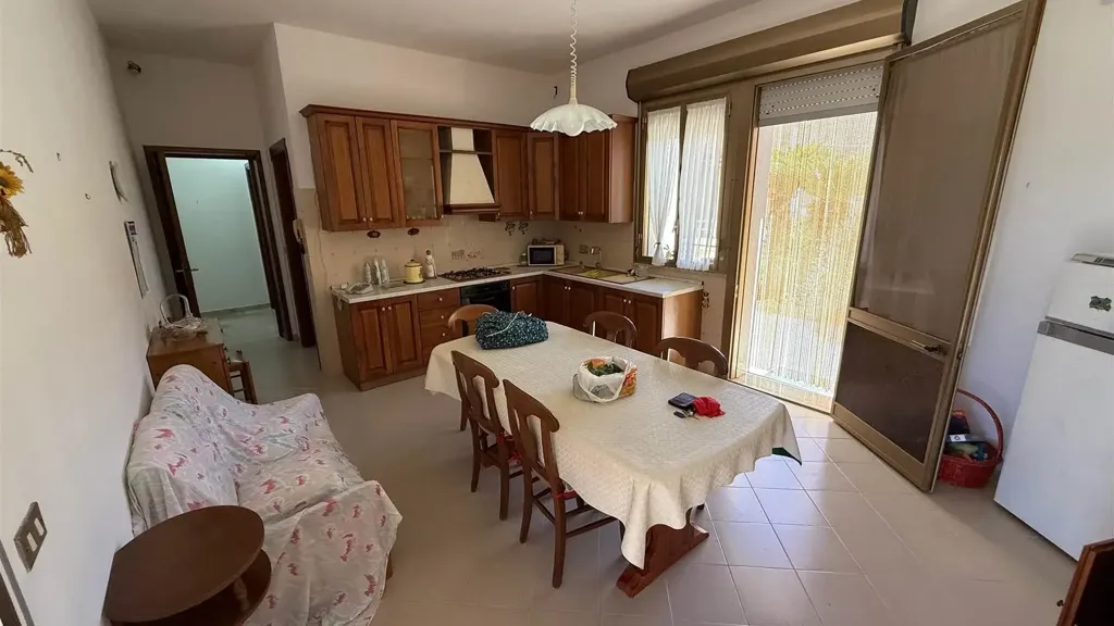 Söögituba - Villa with Garden in Contrada Berbarello, Marsala