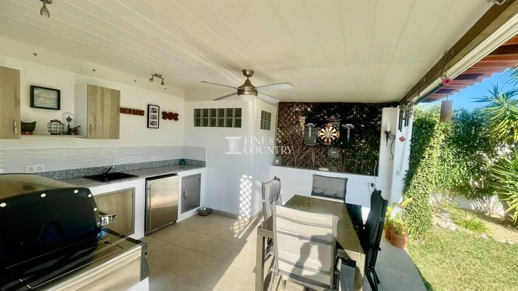 Terrass - Modern Villa with Panoramic Views in Pedreguer