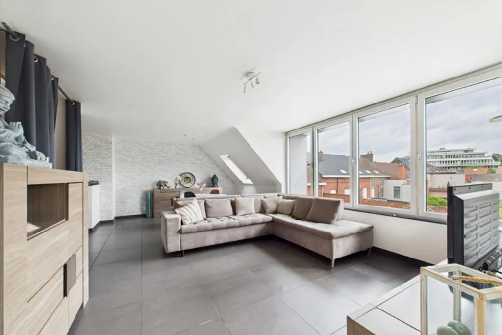 Séjour - Appartement Duplex avec Terrasse au Centre de Mouscron