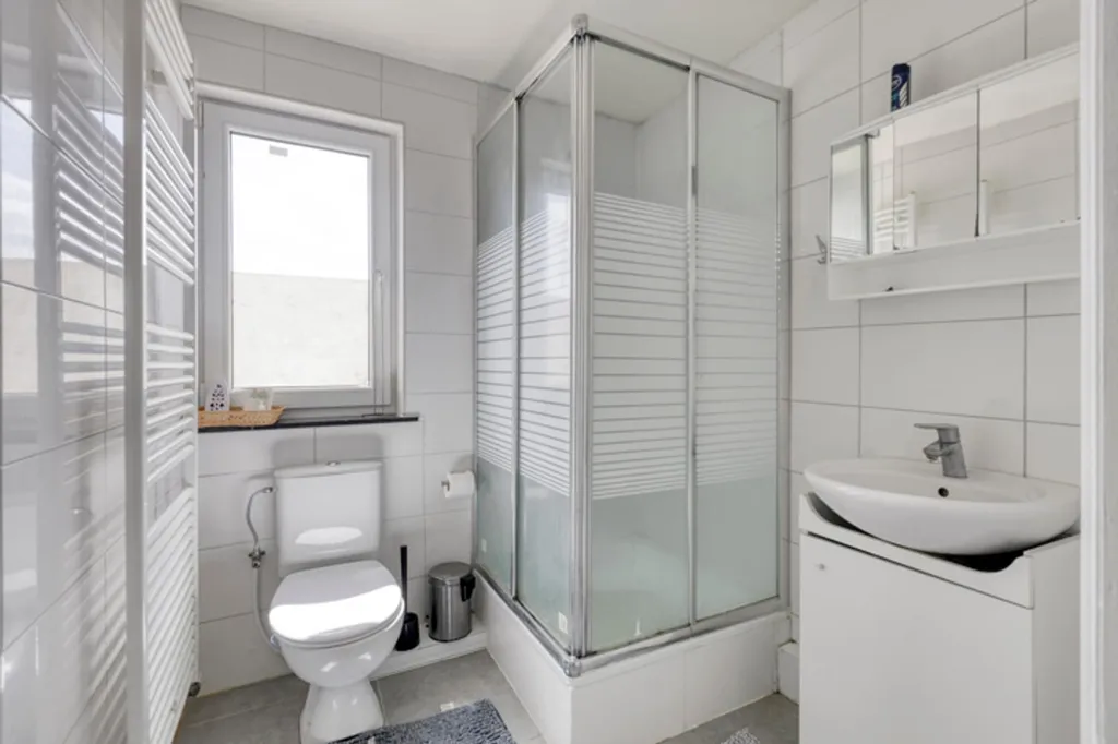 Vannitoad - Ready-to-Move House with Garage in Aarschot