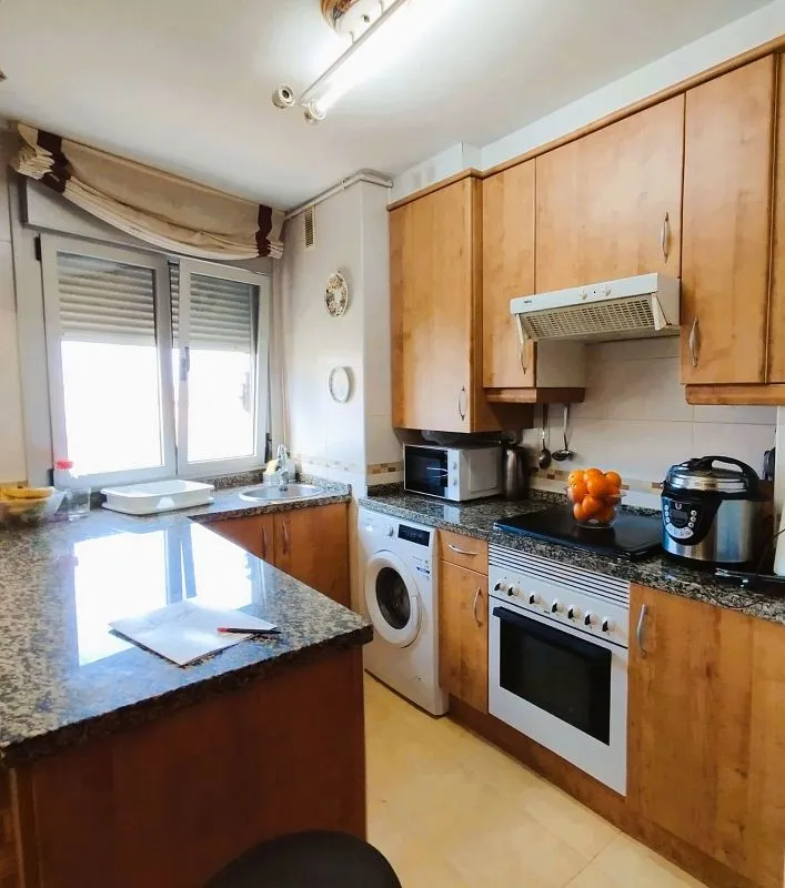 Cuisine - 1-Bed Flat with Garage in Avilés