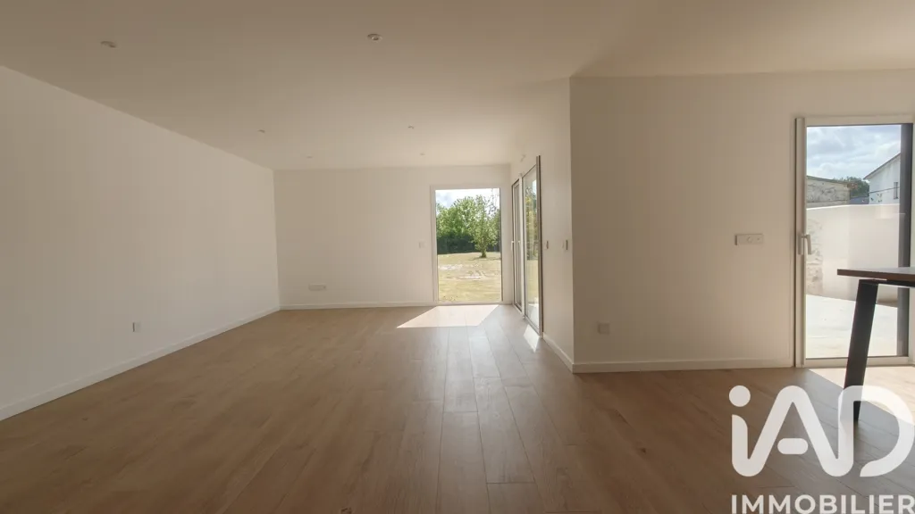Séjour - Maison Contemporaine avec Terrasse à Couëron