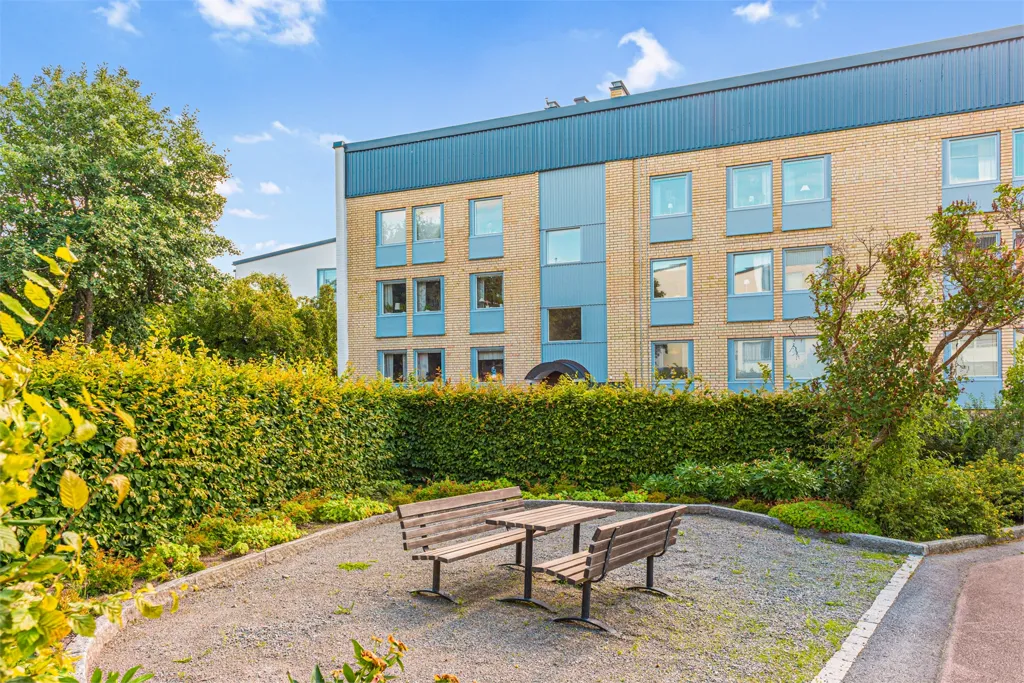 Jardin - Apartment with Balcony in Uppsala's Tunabackar