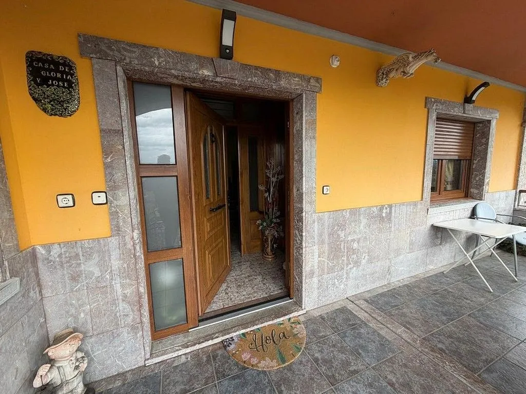 Esik - Chalet with Garage in Balbona, Asturias