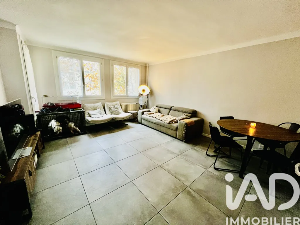 Séjour - Appartement avec Balcon à Montmorency