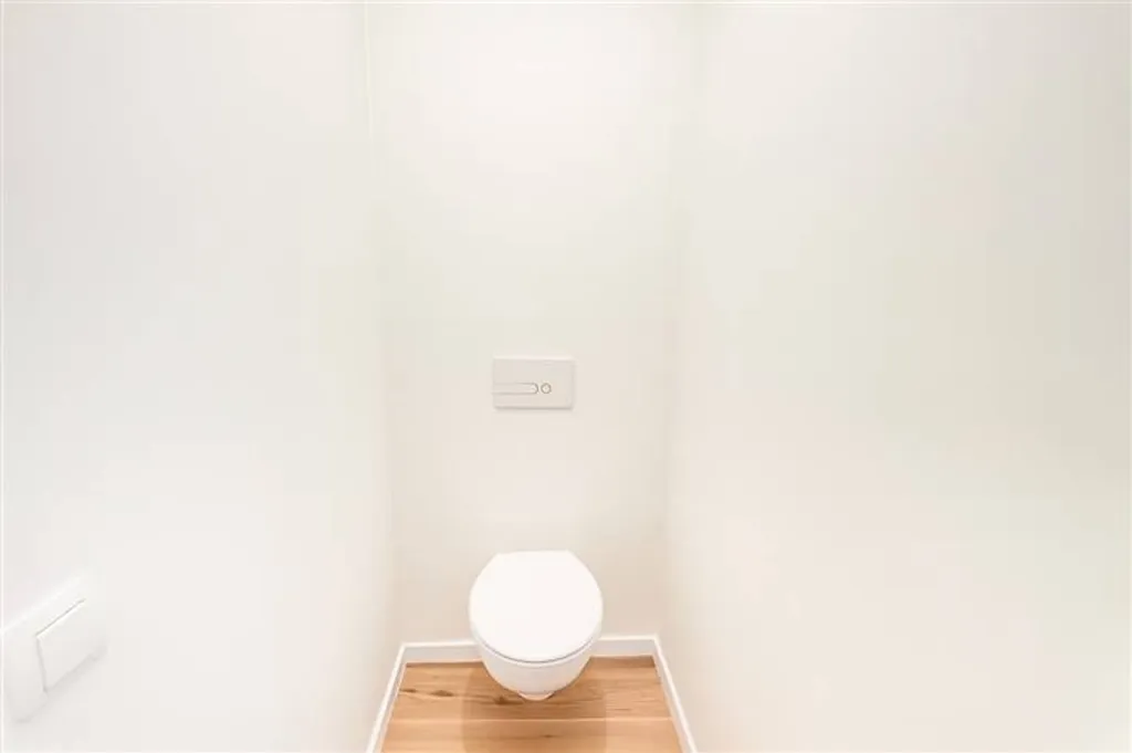 Salles de bain - Appartement Moderne avec Terrasse à Anvers