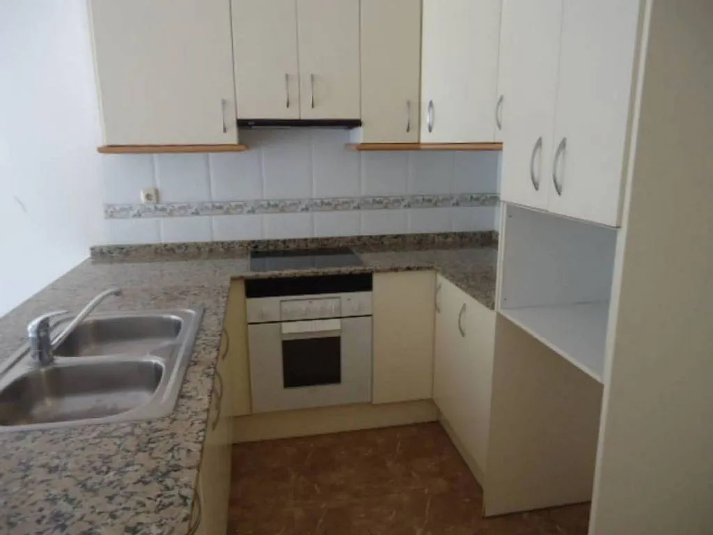 Cuisine - Ground Floor Flat with Private Patio in Zona Entrada