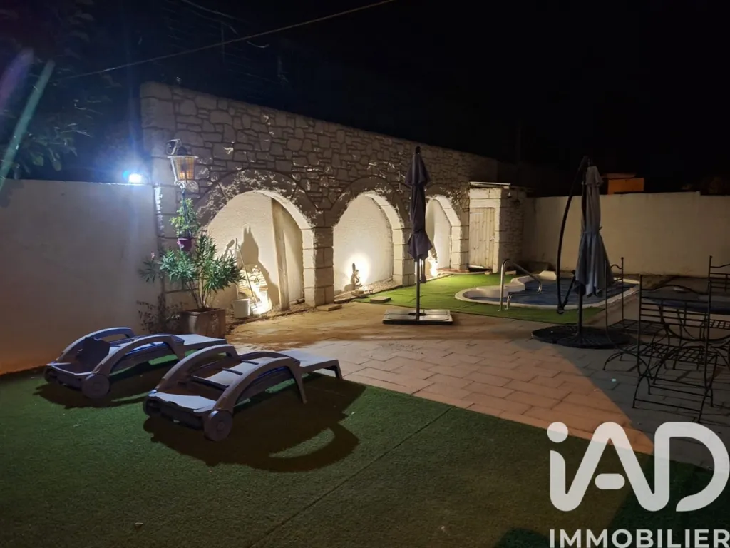 Piscine - Maison avec Piscine et Jardin à Alignan-Du-Vent