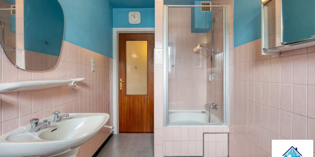 Vannitoad - Half-Open House with Garden in Eppegem