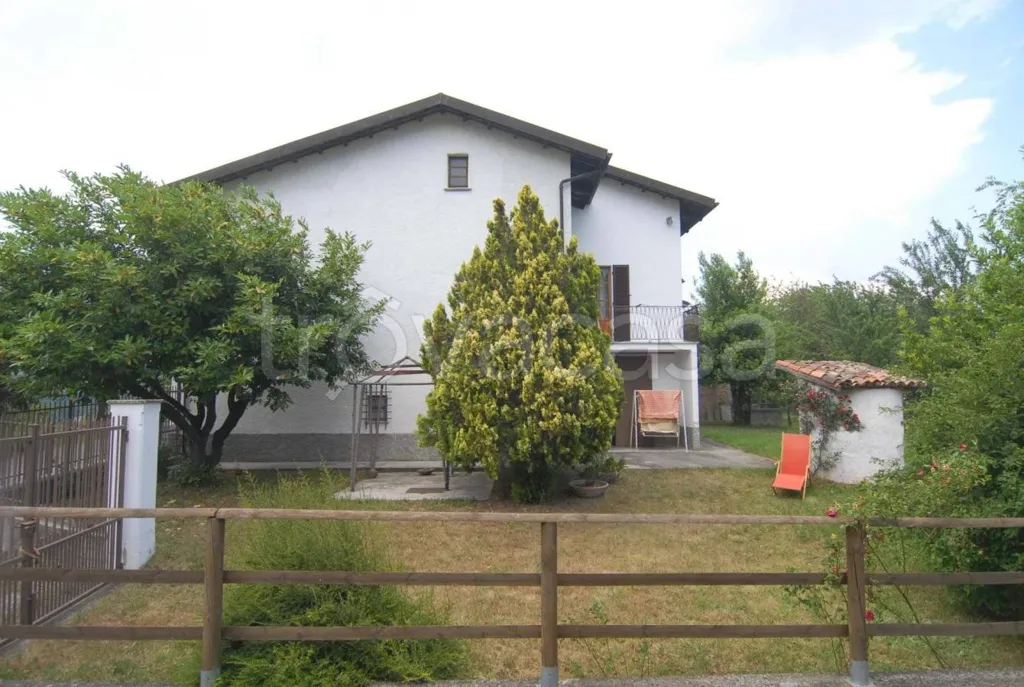 Välivaade - Rustic House with Panoramic View in Sale delle Langhe