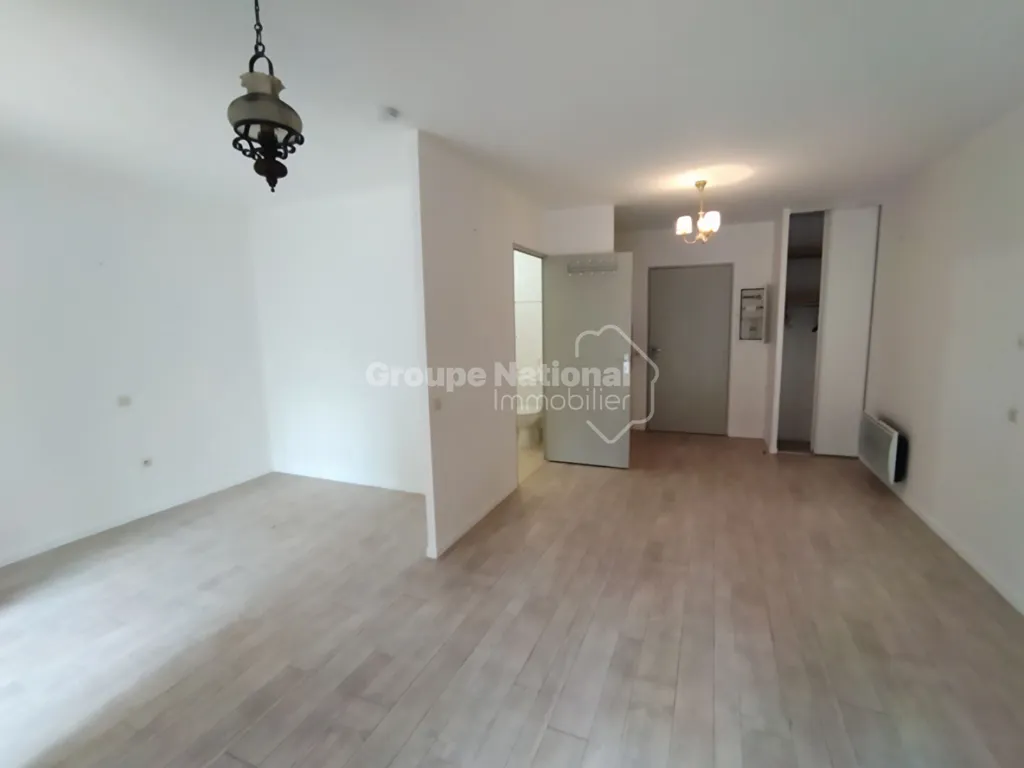 Living Room - Studio with Garden in Senior Residence, Le Thoronet