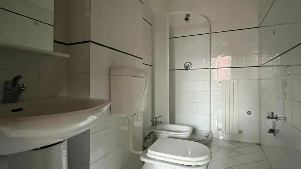 Vannitoad - Trilocale with Historic View in Chiavari