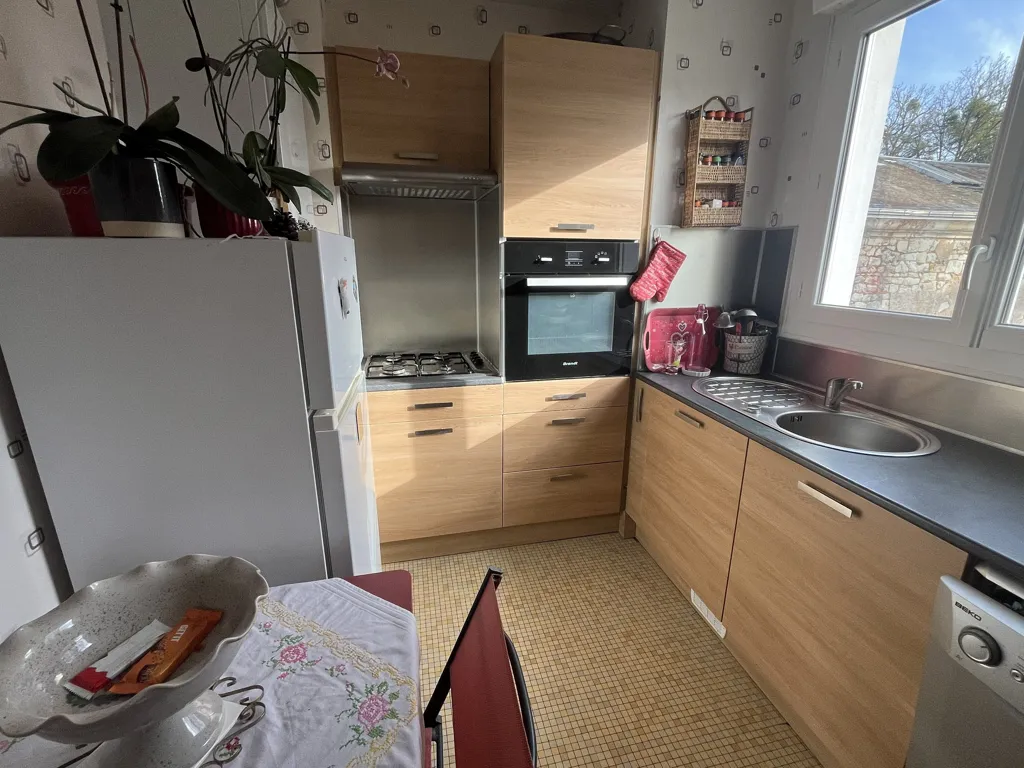 Köök - Apartment with Terrace in Châtellerault Centre