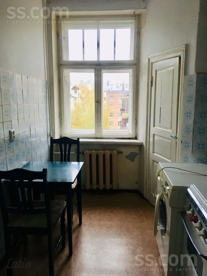 Cuisine - Apartment with Gas Heating in Grīziņkalns, Riga