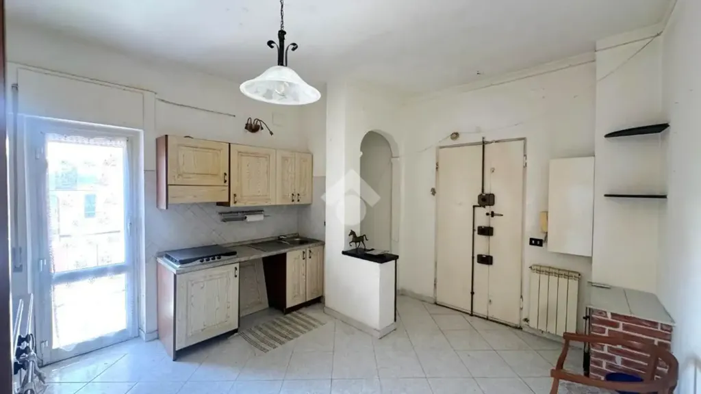 Cuisine - Rear-Facing Flat with Balcony in Bolzaneto