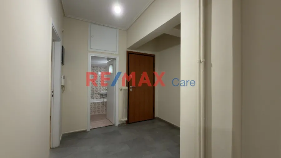 Hallway - Apartment with Balcony in Pangrati Centre