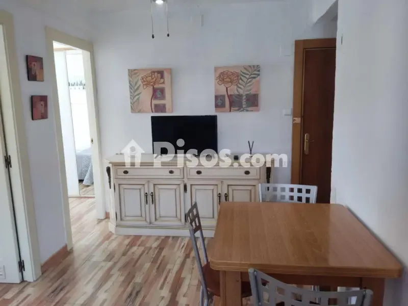 Salle à manger - Bright Apartment with Garden Access in La Chana, Granada