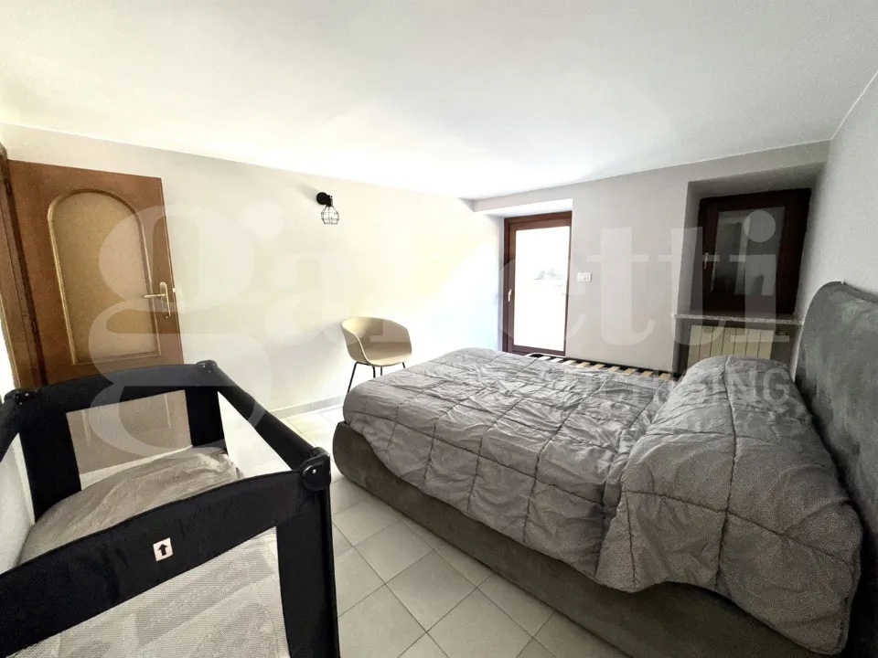 Bedrooms - Rustic House with Garden in Giaveno