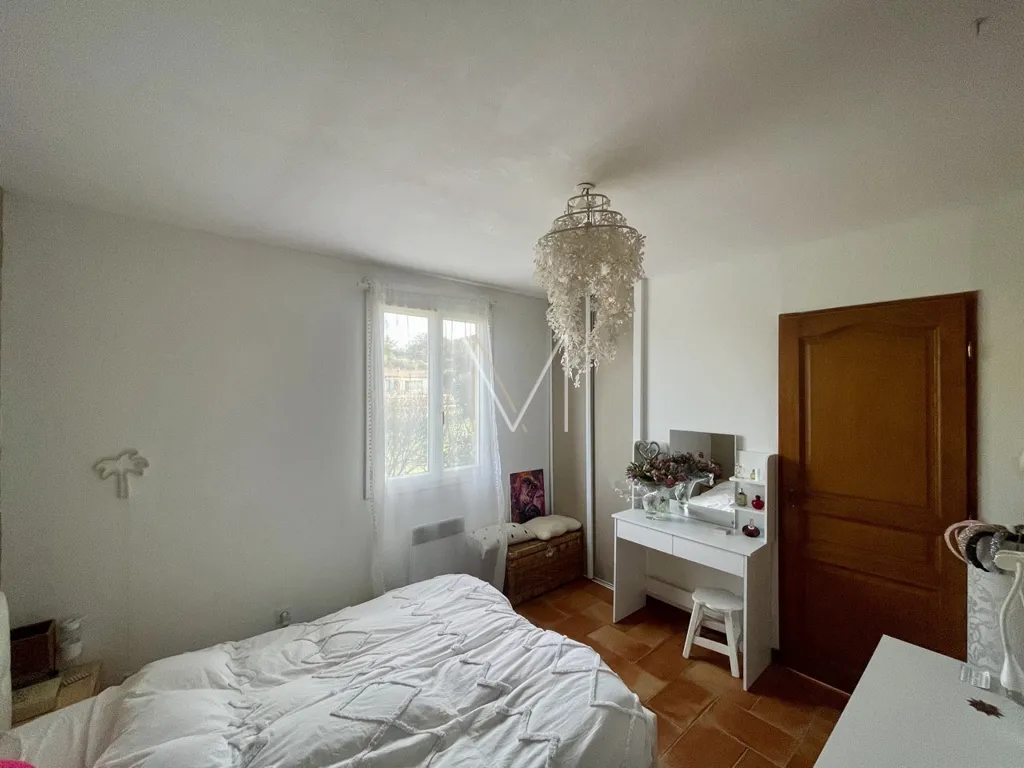 Chambres - Maison Luxueuse avec Piscine au Plan-de-la-Tour