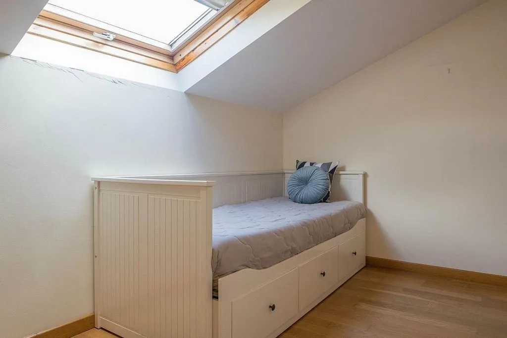 Chambres - T4 Apartment with Garage in Cambre
