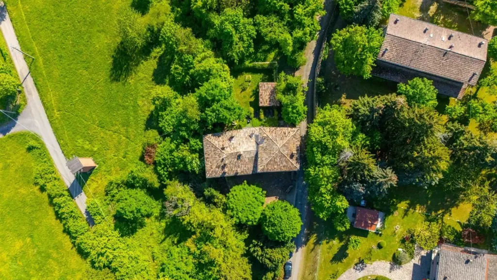 Vue aérienne - Restored Rustico with Garden in Serramazzoni