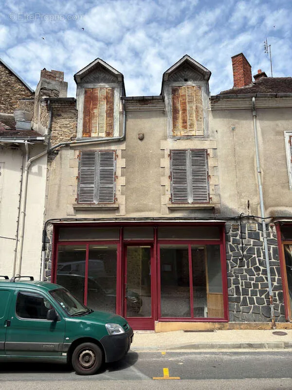 Exterior - Mixed-Use Building with Commercial Potential in Saint Yrieix