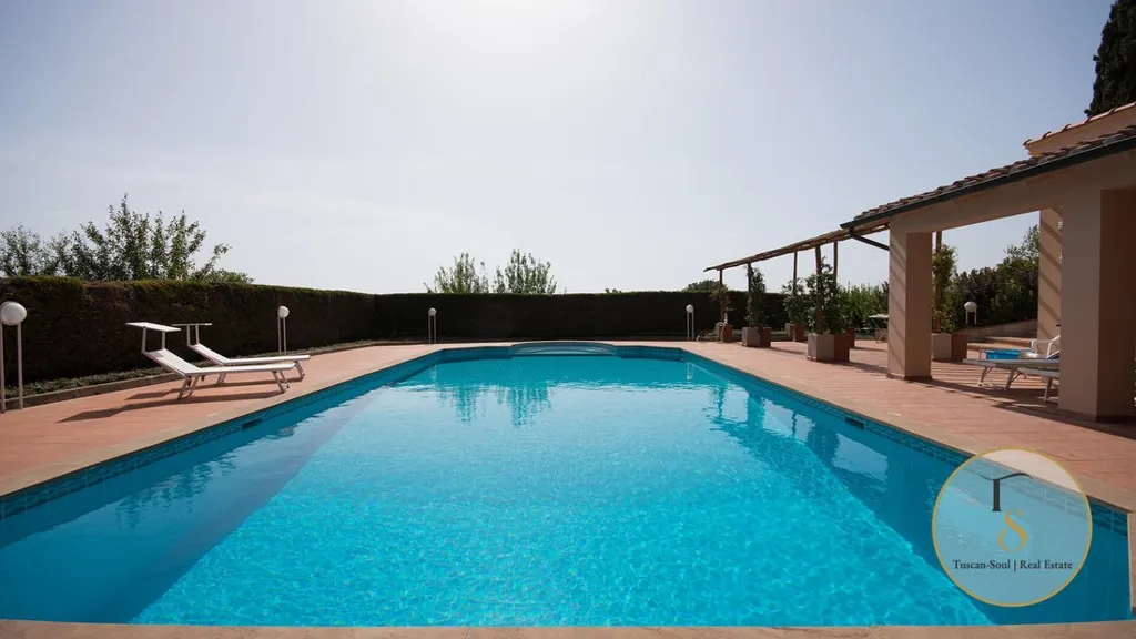 Bassein - Rustic Casale with Panoramic Pool in Montepulciano
