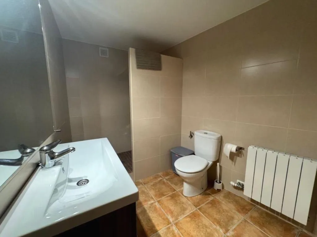 Vannitoad - Rustic Semi-Detached House with Mountain Views in Cretas