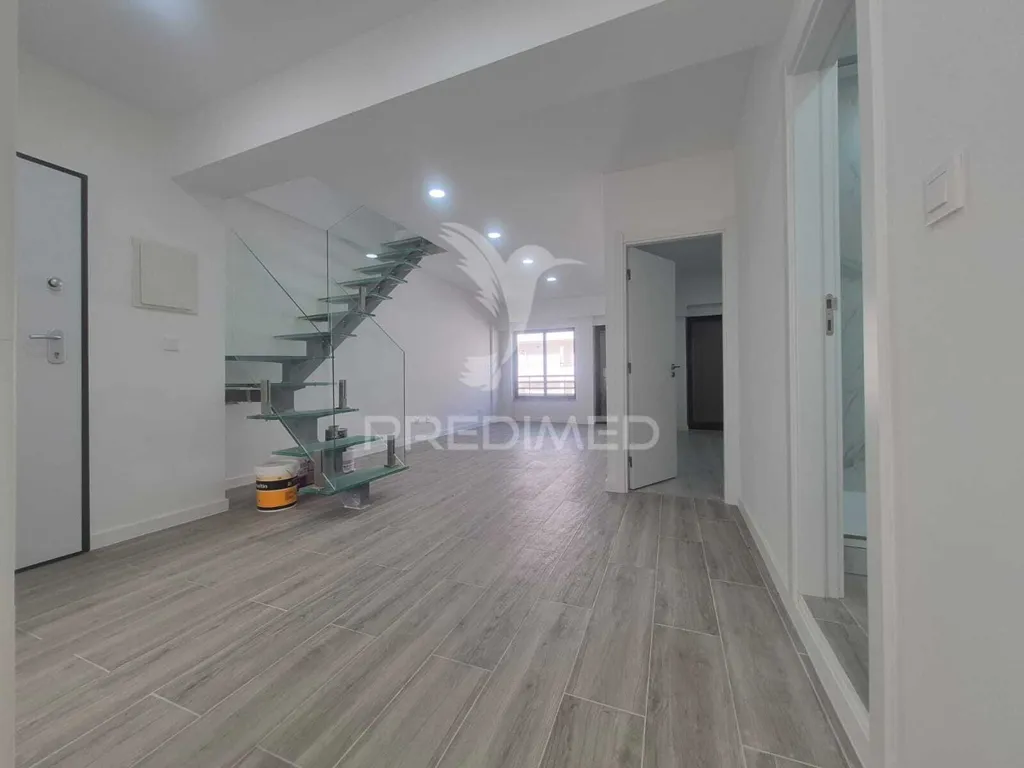 Toad - Duplex Apartment with Sea View in Costa da Caparica