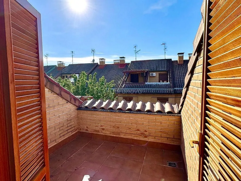 Balcon - Terraced Chalet with Garden in Guadalajara