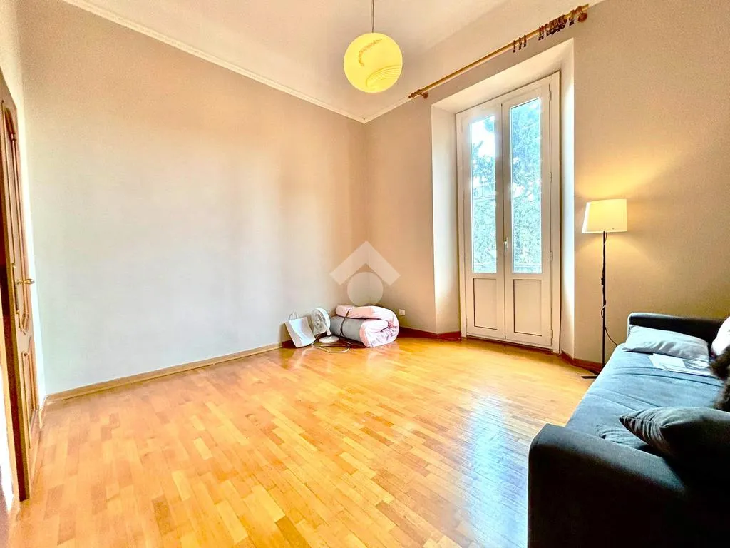 Living Room - Period Apartment with Balcony in Florence