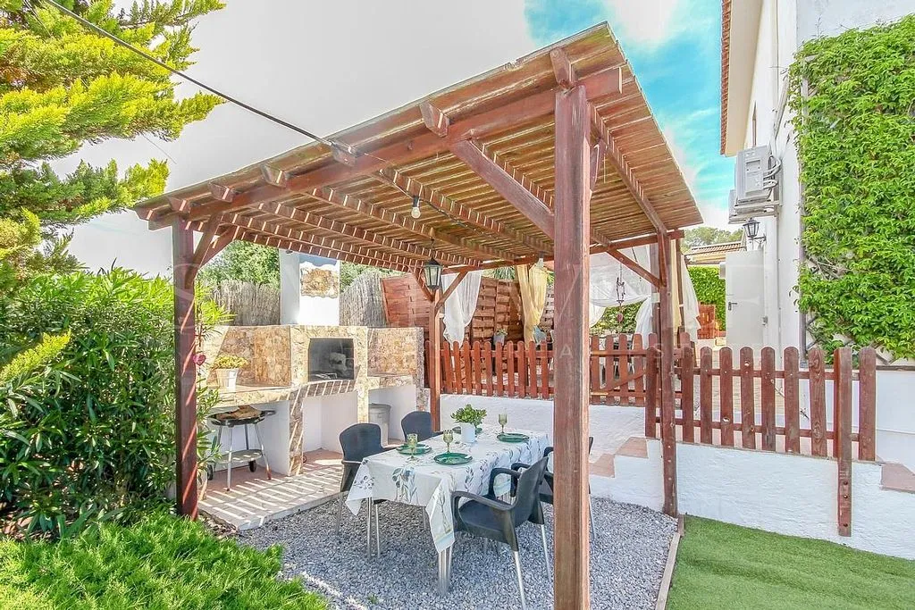 Terrasse - Chalet with Pool and Terrace in El Rectoret, Cunit