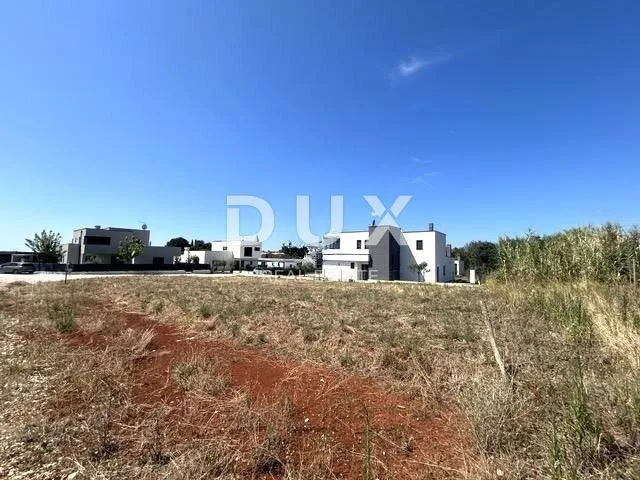 Jardin - Building Plot with Sea Proximity in Kašteli, Istra