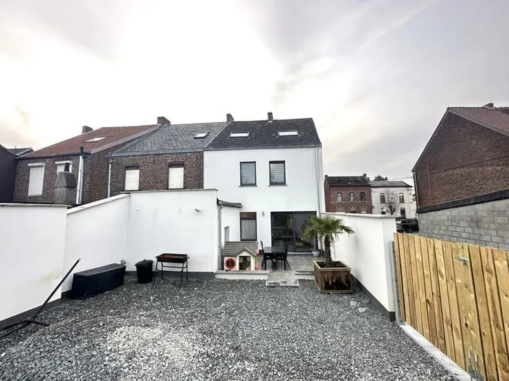 Aed - Ground Floor Flat with Spacious Terrace in Lessines