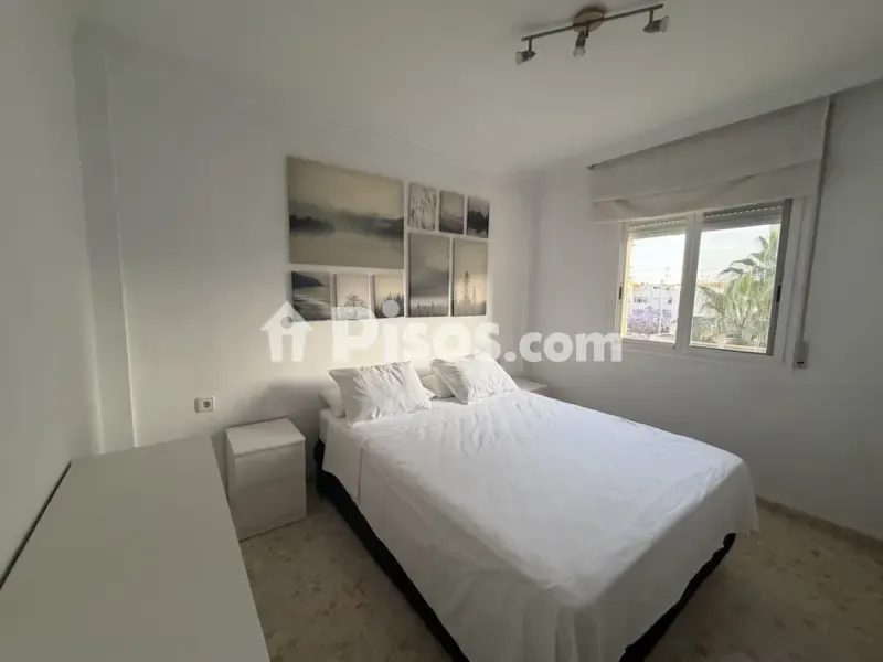 Bedrooms - Spacious Central Flat with Balcony in Calle de la Acequia