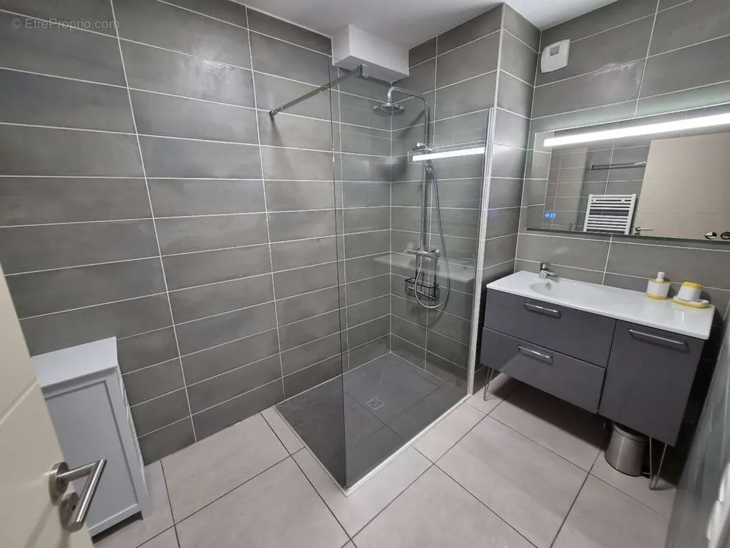Salles de bain - Appartement T2 avec Vue Mer à Collioure