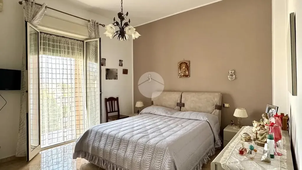 Chambres - 3-Bedroom Apartment with Parking in Palermo