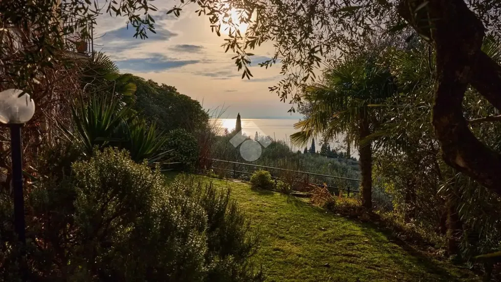 Jardin - Luxury Villa with Lake View in Brenzone
