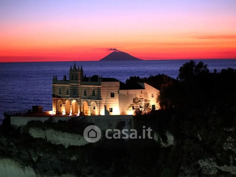New Villa with Sea View in Drapia
