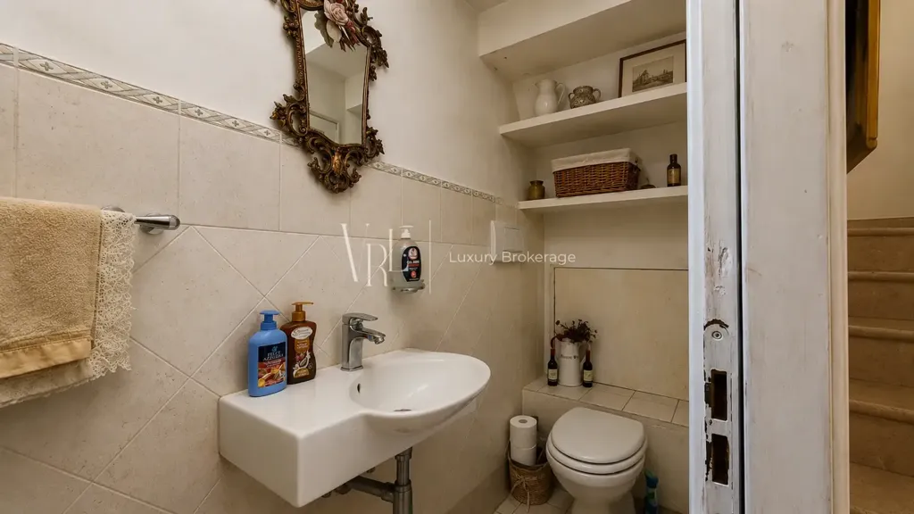 Salles de bain - Twin Villa with Private Garden in Formello