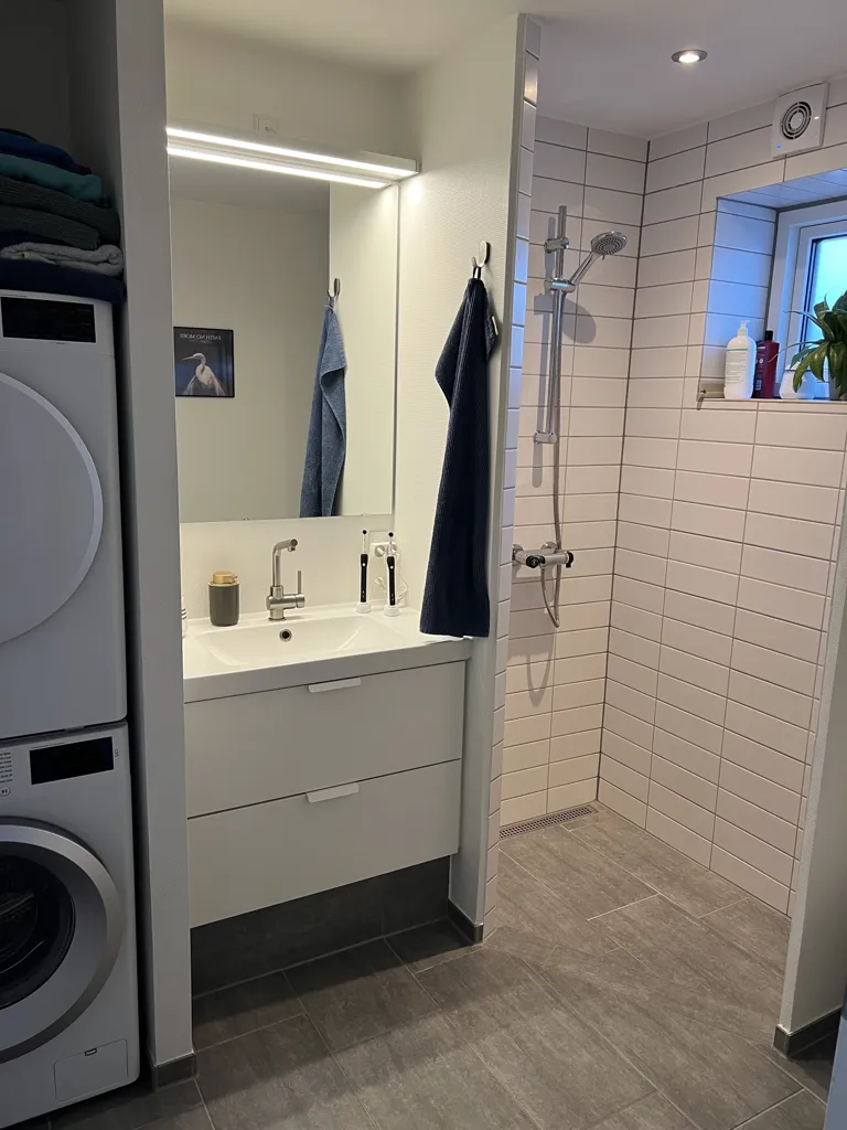 Vannitoad - 3-Bed Flat with Terrace in Kolding