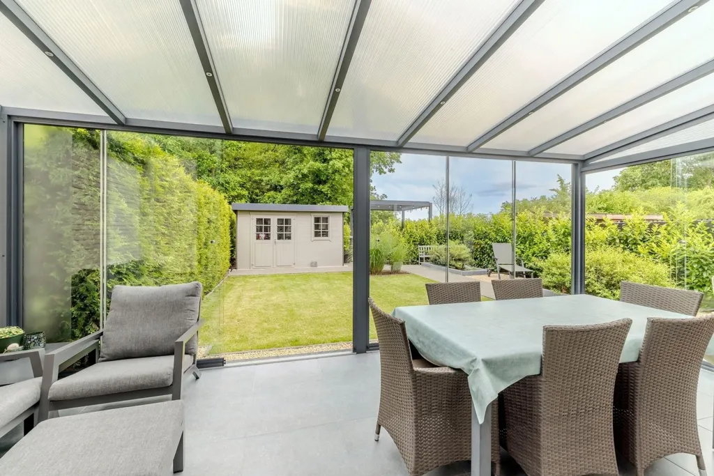 Terrasse - Energy-Efficient House with Terrace in Itegem