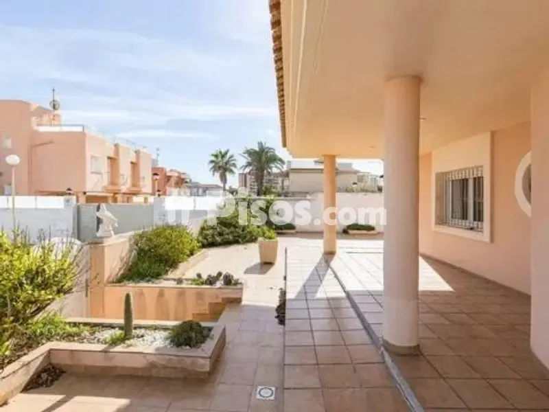 Terrass - Chalet with Seafront Access in La Manga