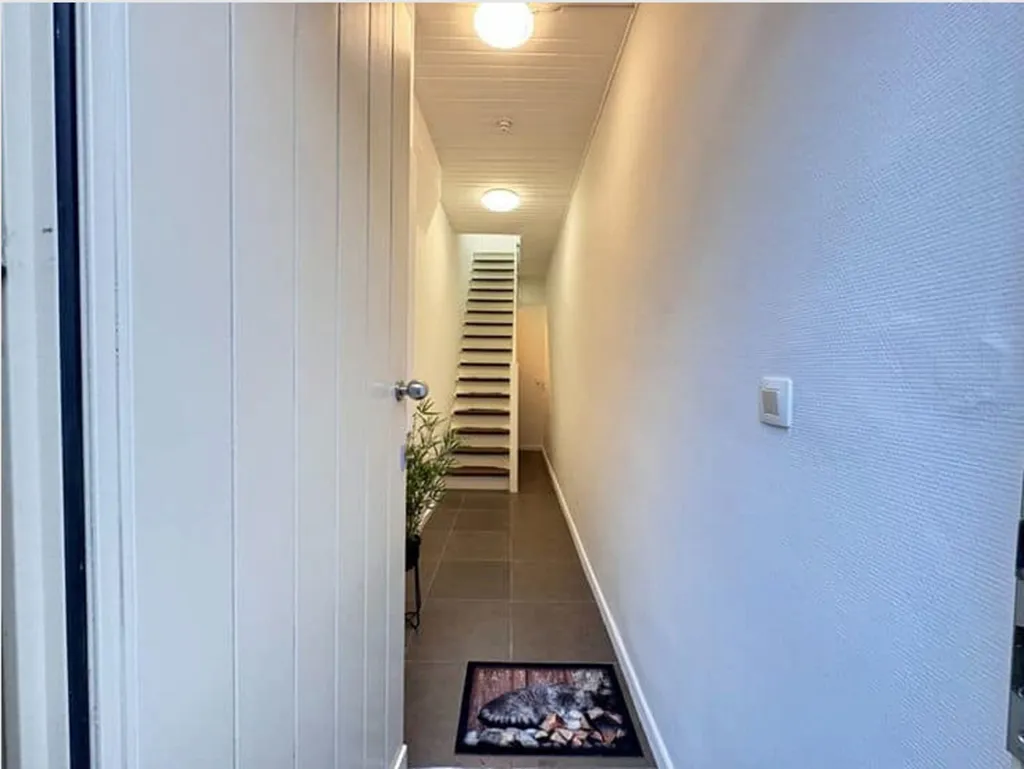Esik - Duplex Apartment with Garden Potential in Herzele