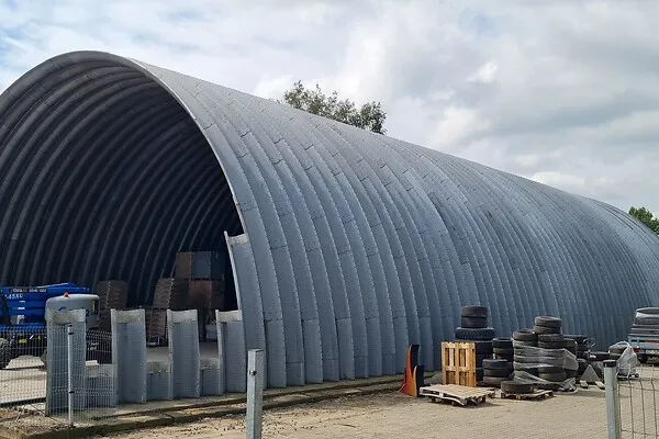 Garage - Industrial Plot with Warehouse in Tartu
