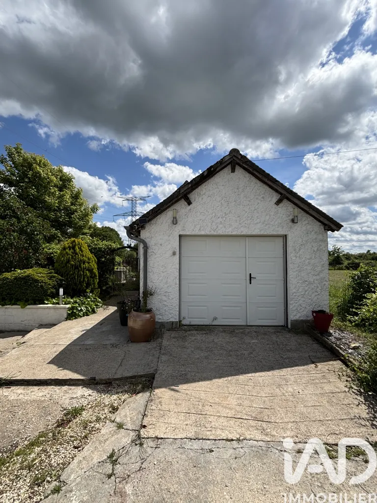 Exterior - House with Pool and Spa in Chantenay-Saint-Imbert