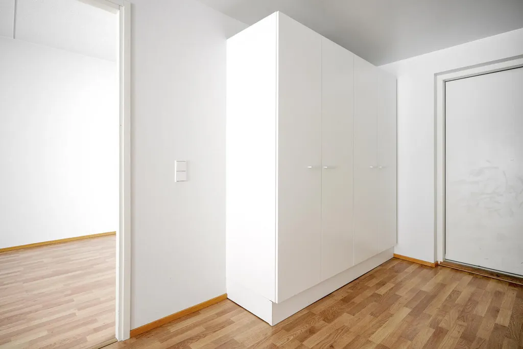 Pièces - Two-Bedroom Apartment with Balcony in Kauklahti, Espoo