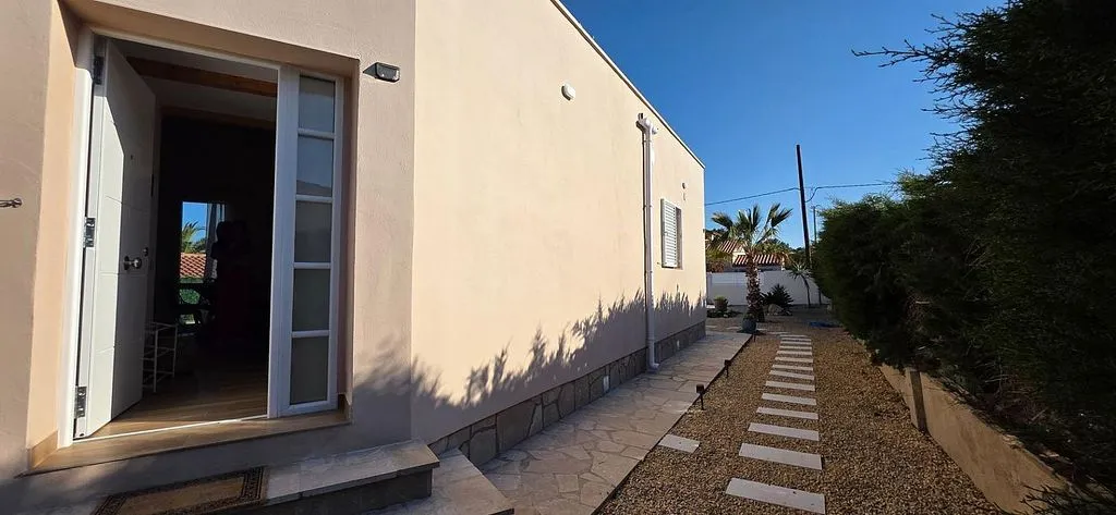 Välivaade - Modern Villa with Pool in L'Ametlla de Mar