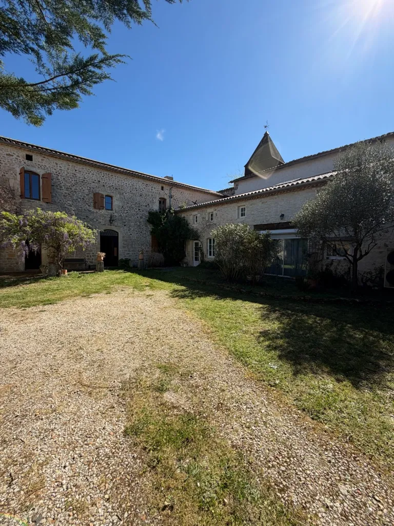 Jardin - Ancien Presbytère avec Jardin à La Tâche
